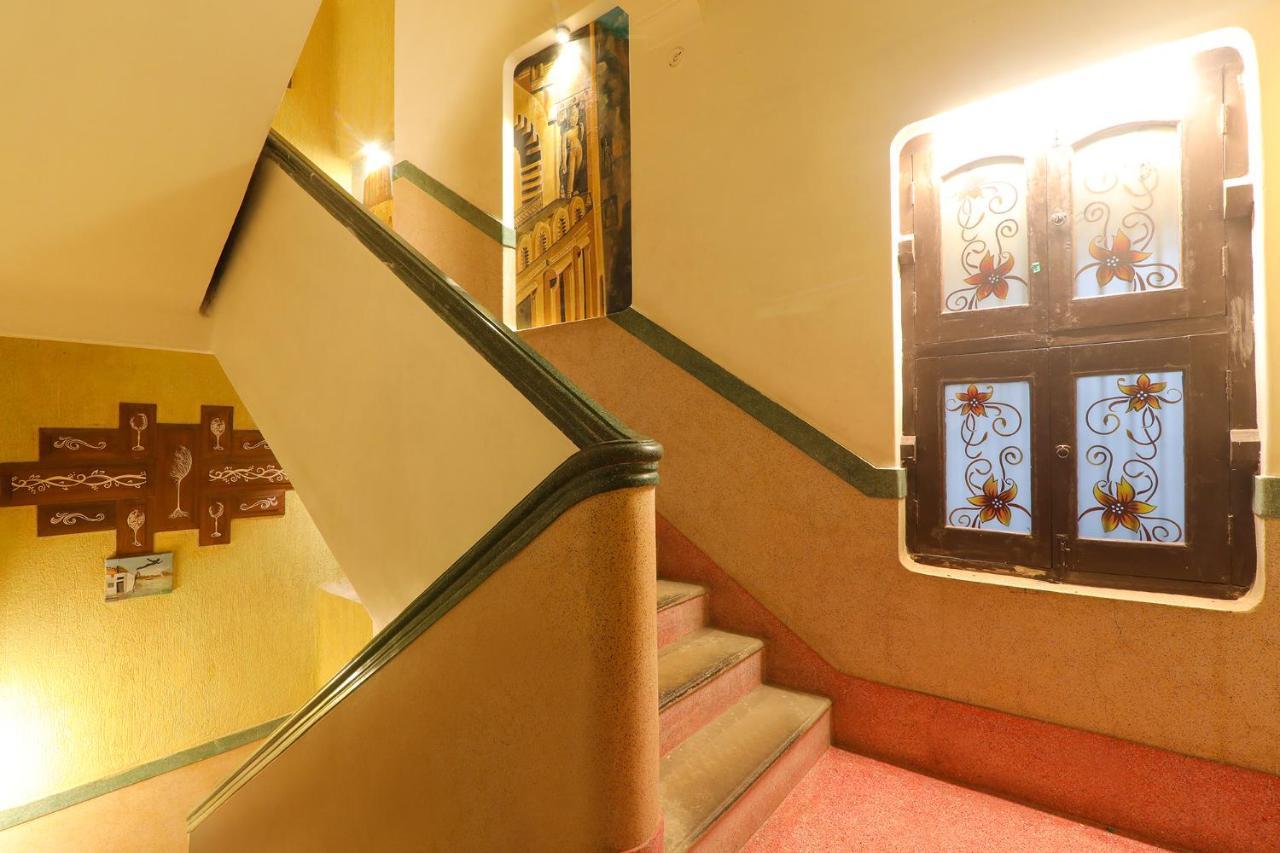 Fabhotel East View Varanasi Ngoại thất bức ảnh