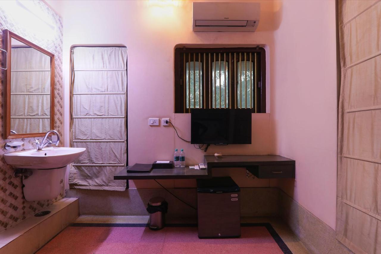 Fabhotel East View Varanasi Ngoại thất bức ảnh